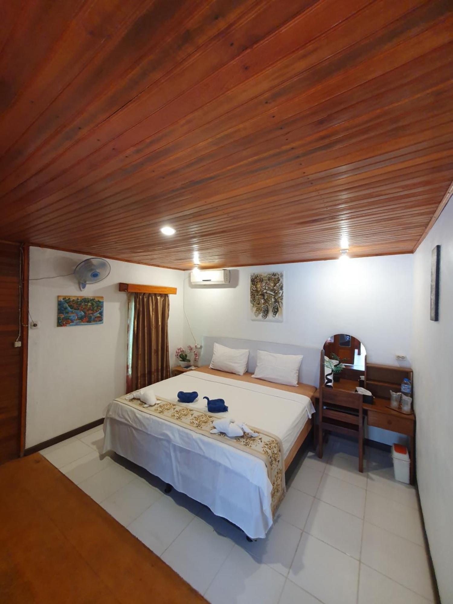 Bunaken Villa Queen'S Dive Manado Esterno foto